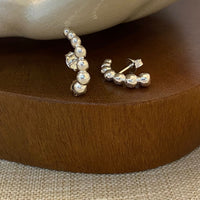 Brinco Earhook Bolinhas