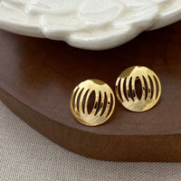 Brinco Redondo Trabalhado Dourado