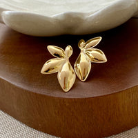 Brinco Flor Dourado